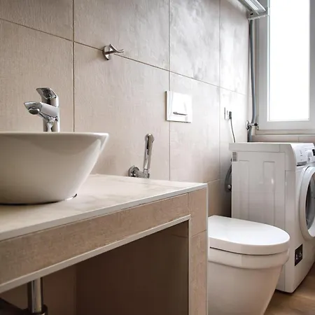 Apartamento Luxury Cozy By Station - Café Milán