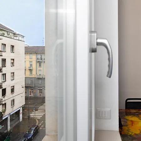 Luxury Cozy By Station - Cafe Apartamento Milán